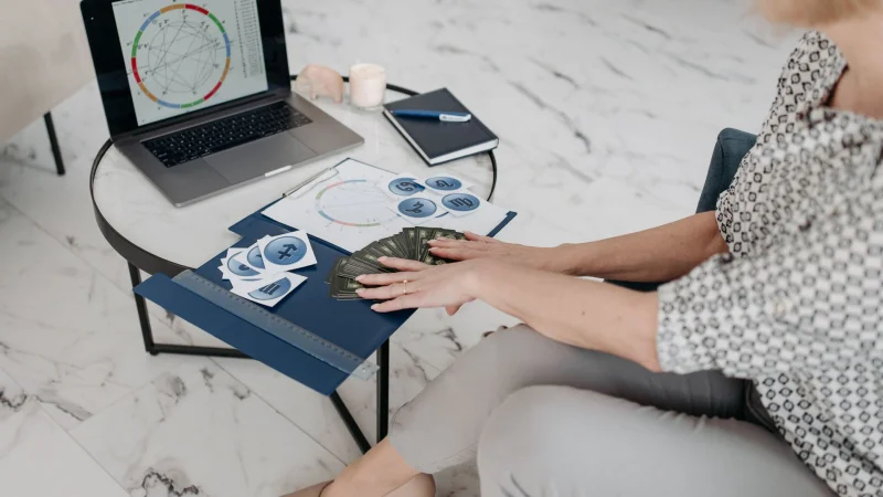 Online Psychic Chat for Love, Tarot, and Personal Guidance