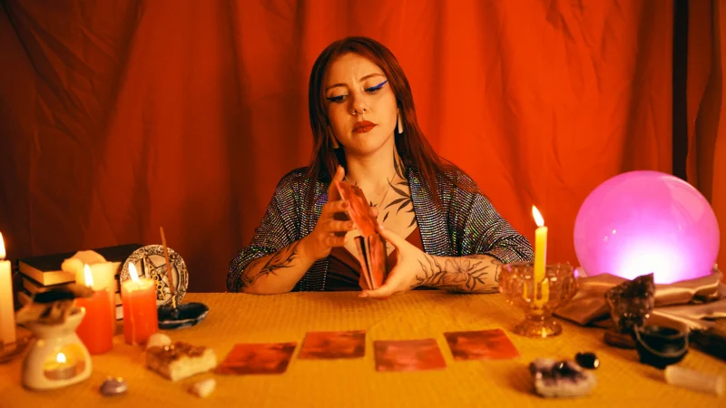 How to Find the Best Love Tarot Readings Online