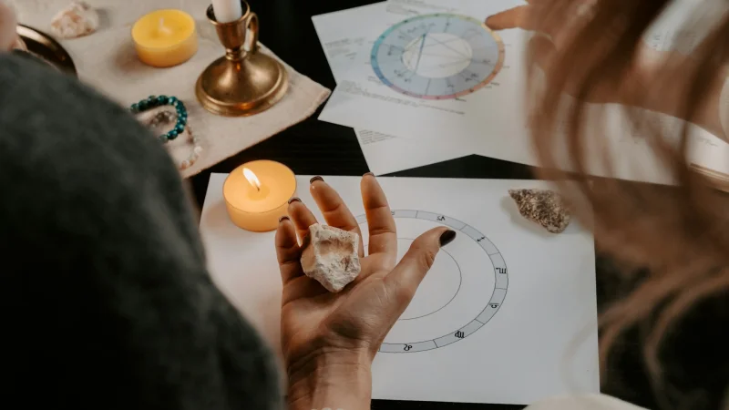 Online Psychic Chat for Love, Tarot, and Personal Guidance
