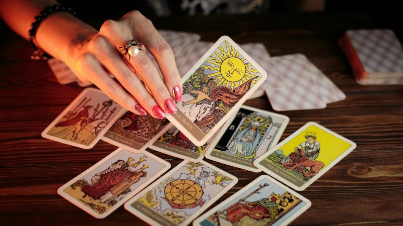 Online Psychic Chat for Love, Tarot, and Spiritual Guidance