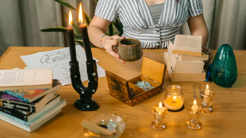 Online Psychic Chat for Love and Tarot Guidance