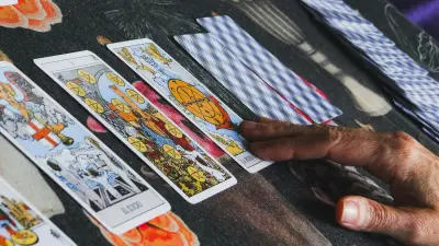 How to Choose the Right Online Psychic for Your Needs