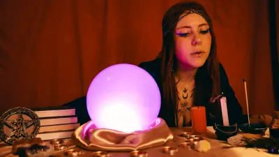 How Online Psychic Readings Work and What to Expect